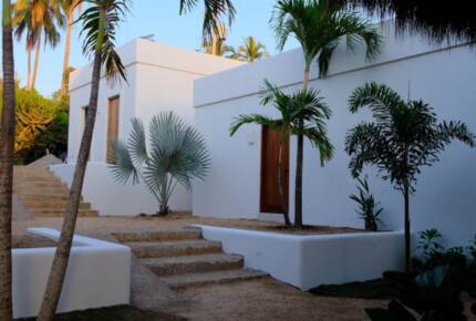 Playa Saladita Surf Villa with Infinity Pool - Guerrero, Mexico
