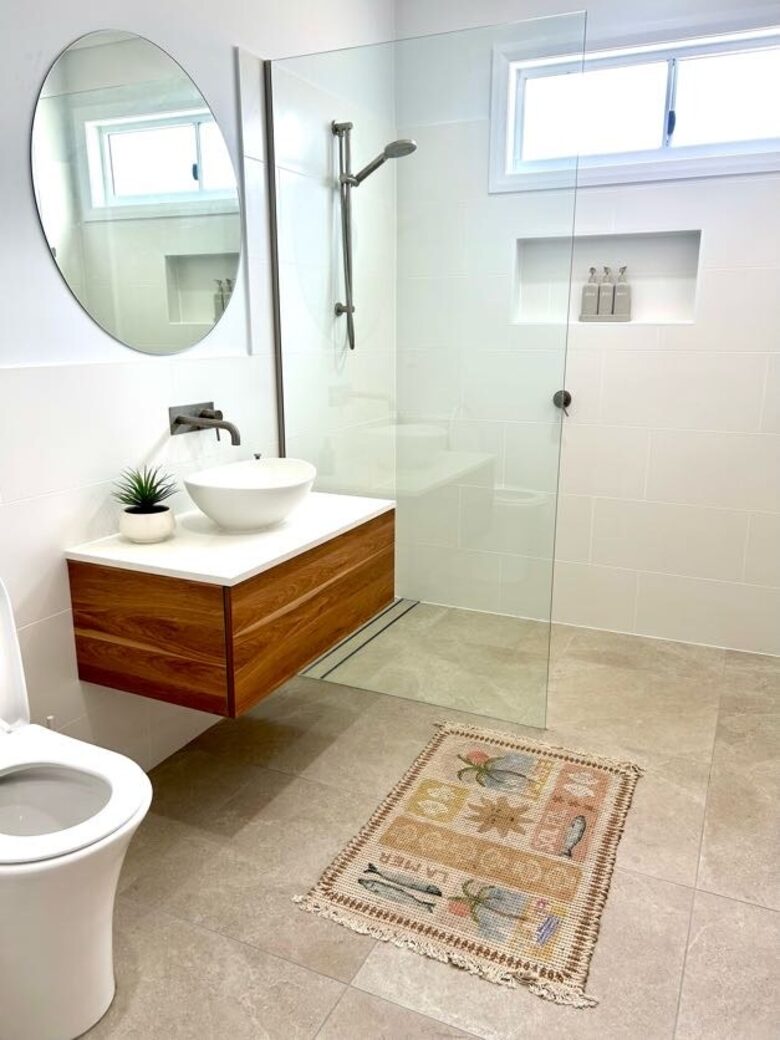 Nelly Bay Waterfront Apartment with Alfresco Living - Nelly Bay, Australia