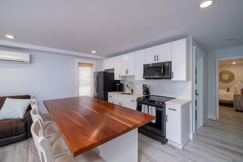 Modern Keys Escape with Rooftop & Sunset Views - Tavernier, Florida