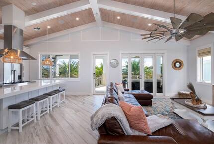 Modern Keys Escape with Rooftop & Sunset Views - Tavernier, Florida