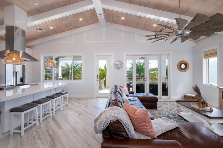 Modern Keys Escape with Rooftop & Sunset Views - Tavernier, Florida