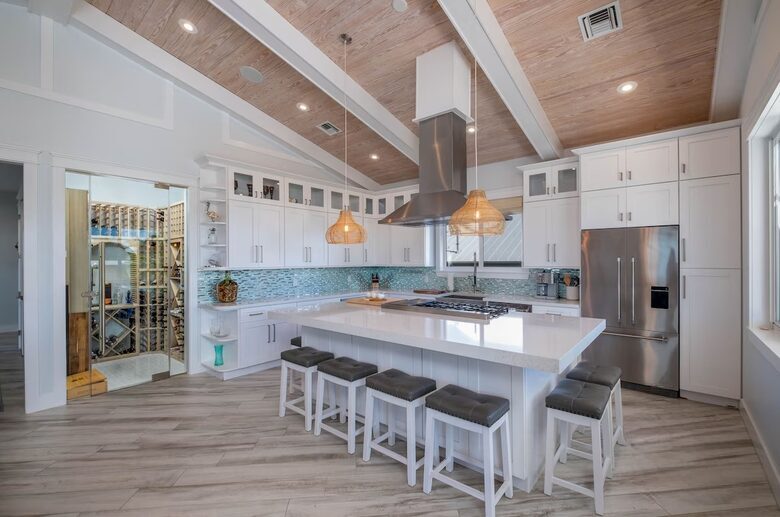 Modern Keys Escape with Rooftop & Sunset Views - Tavernier, Florida