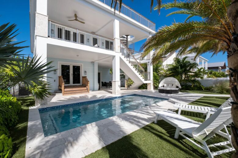 Modern Keys Escape with Rooftop & Sunset Views - Tavernier, Florida