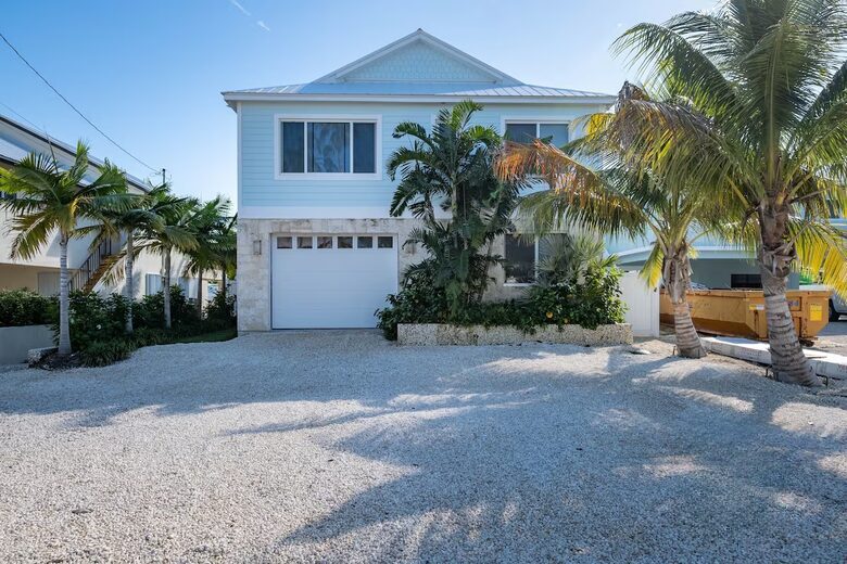 Modern Keys Escape with Rooftop & Sunset Views - Tavernier, Florida
