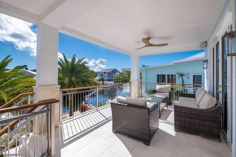 Modern Keys Escape with Rooftop & Sunset Views - Tavernier, Florida