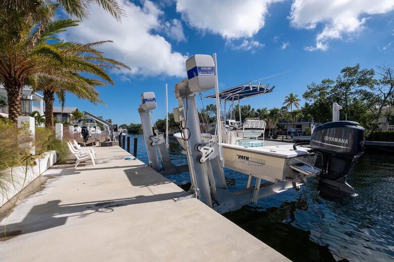 Modern Keys Escape with Rooftop & Sunset Views - Tavernier, Florida