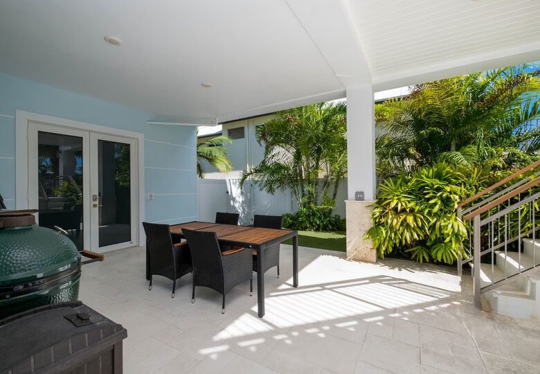 Modern Keys Escape with Rooftop & Sunset Views - Tavernier, Florida