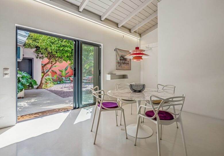 Designer Loft Living in Historic Athens - Athens, Greece