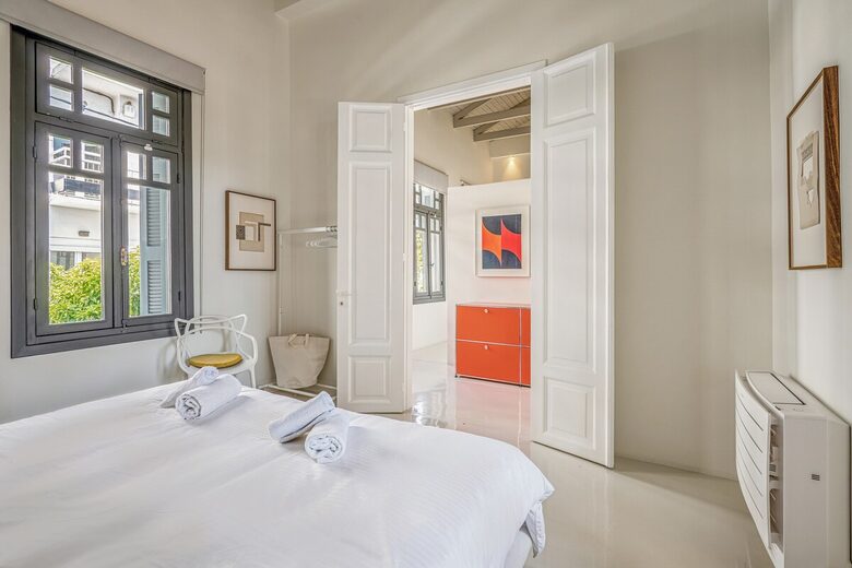 Designer Loft Living in Historic Athens - Athens, Greece