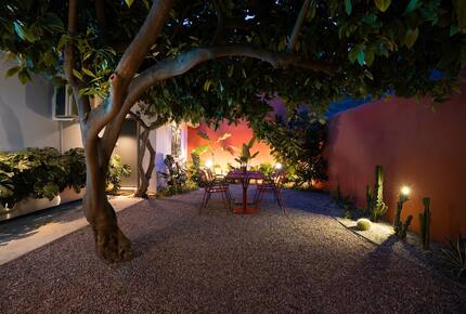 Designer Loft Living in Historic Athens - Athens, Greece