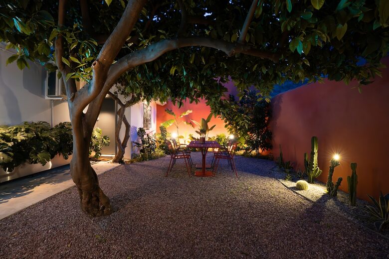 Designer Loft Living in Historic Athens - Athens, Greece