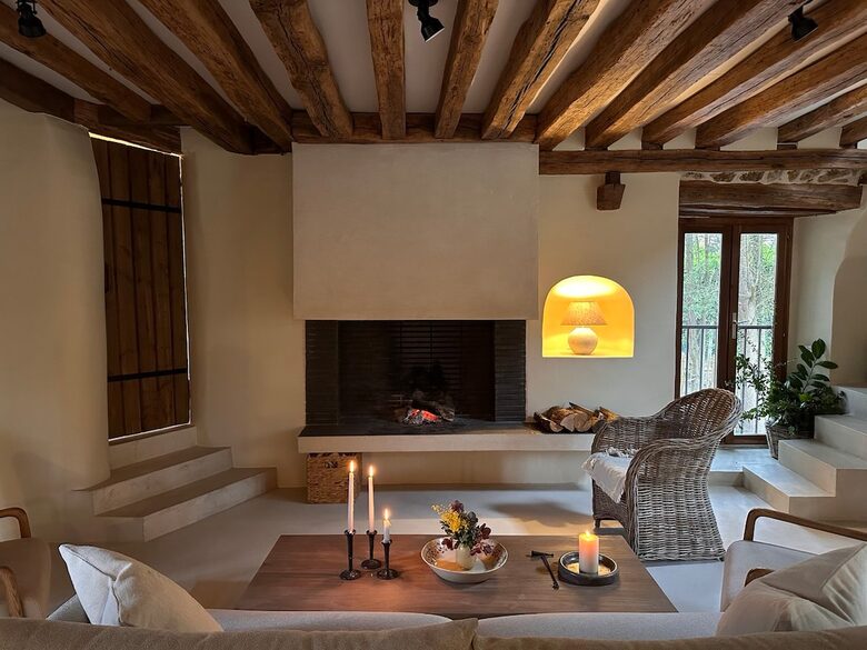 Timeless Mill Living by the River - Boussy-Saint-Antoine, France