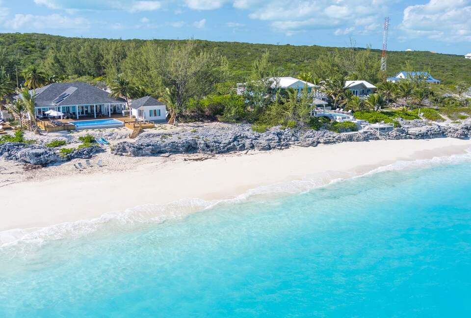 The Lemon Tree House - Moss Town, Bahamas