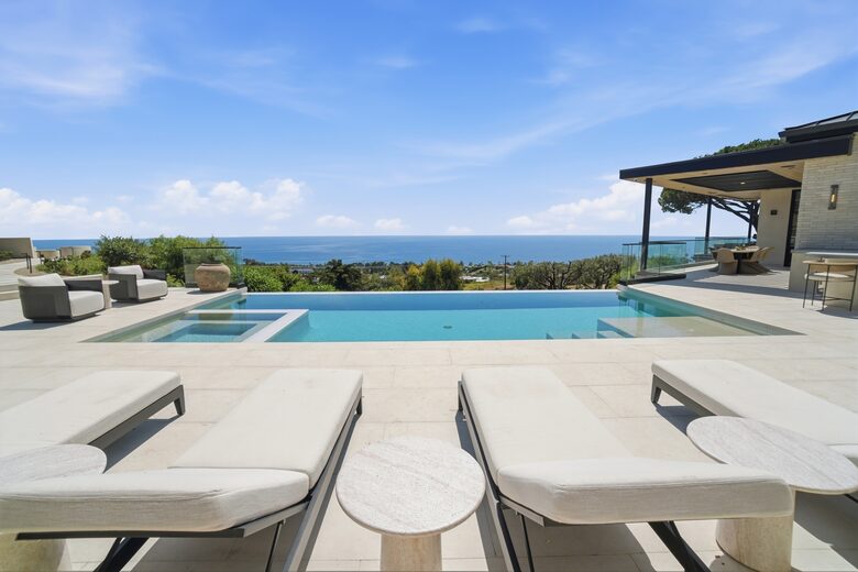 Malibu Contemporary Coastal - Malibu, California