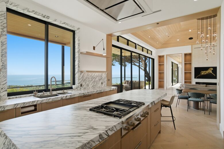 Malibu Contemporary Coastal - Malibu, California