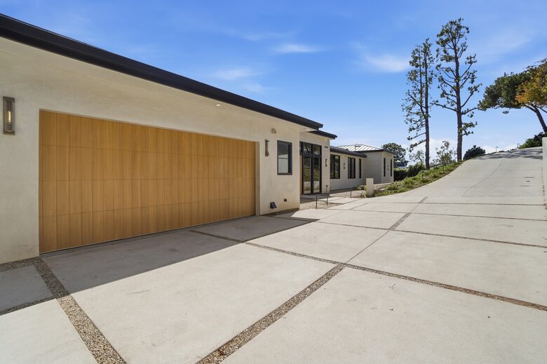 Malibu Contemporary Coastal - Malibu, California