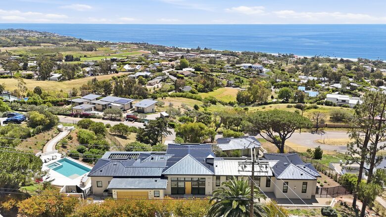 Malibu Contemporary Coastal - Malibu, California