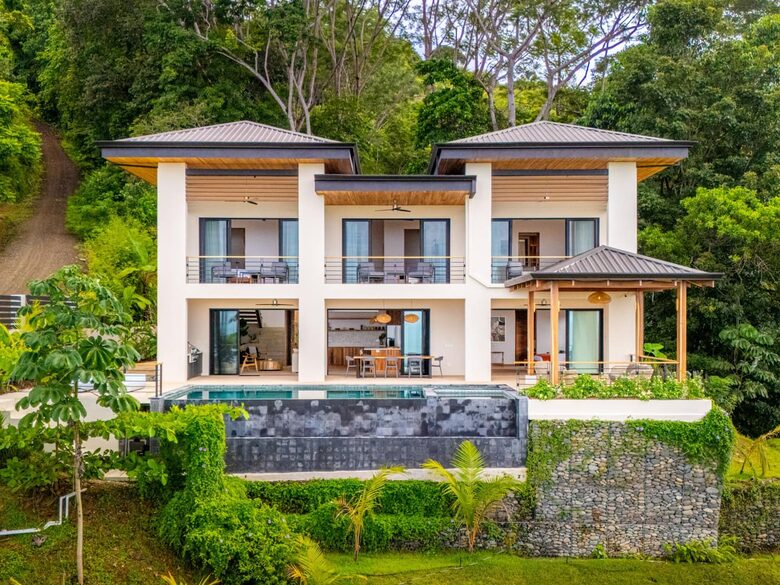 Pacific Horizon Infinity Pool in Costa Rica - Ballena, Costa Rica