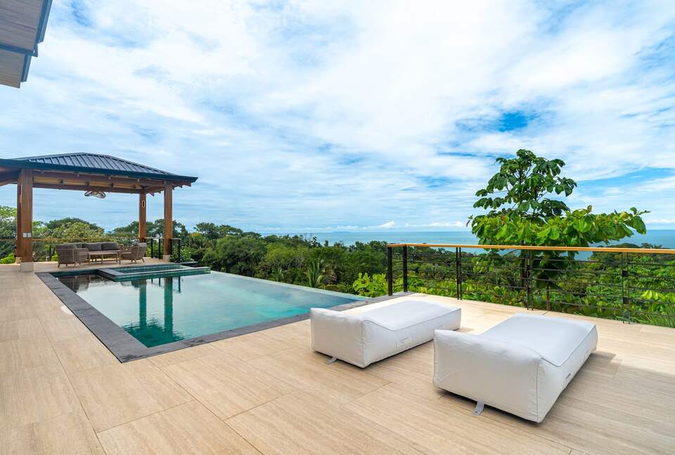 Pacific Horizon Infinity Pool in Costa Rica - Ballena, Costa Rica