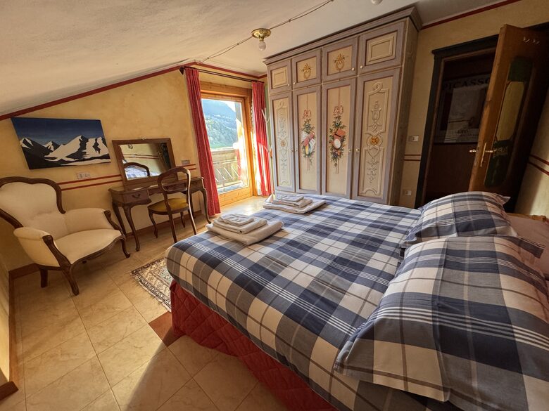 Warm and Inviting Alpine Escape - Bormio, Italy