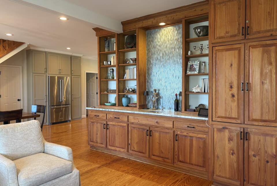 Living room bar area