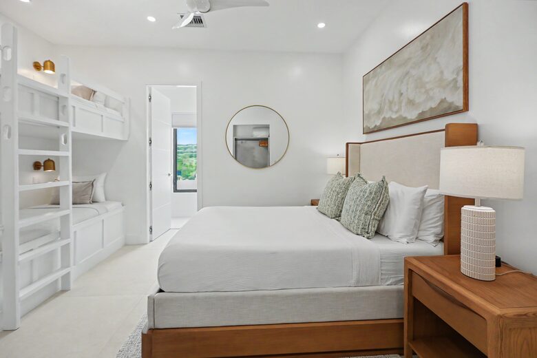 Tar Bay Oceanfront Splendor | Includes Pool and Guest House - Great Exuma, Bahamas