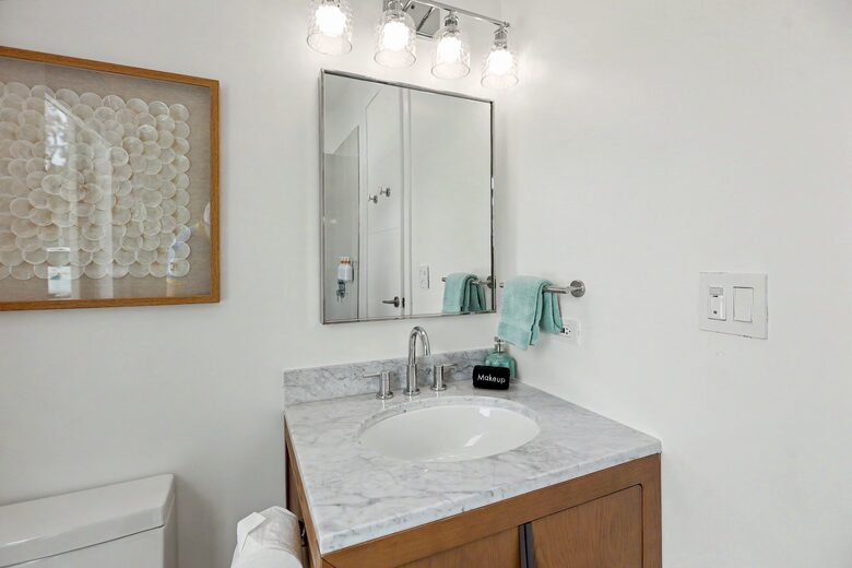 Tar Bay Oceanfront Splendor | Includes Pool and Guest House - Great Exuma, Bahamas