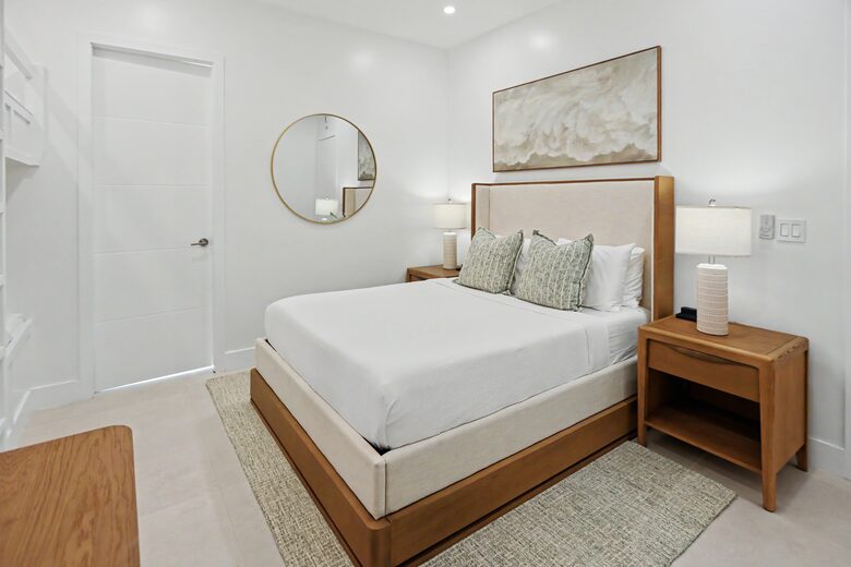 Tar Bay Oceanfront Splendor | Includes Pool and Guest House - Great Exuma, Bahamas