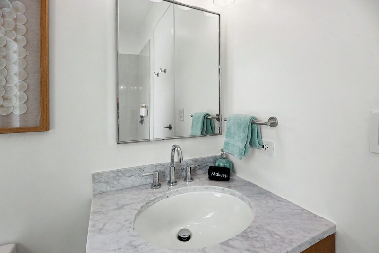 Tar Bay Oceanfront Splendor | Includes Pool and Guest House - Great Exuma, Bahamas