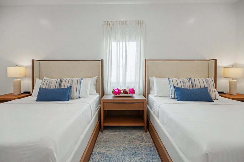 Tar Bay Oceanfront Splendor | Includes Pool and Guest House - Great Exuma, Bahamas