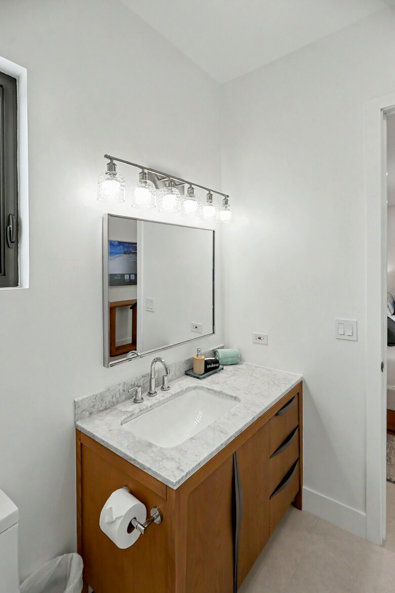 Tar Bay Oceanfront Splendor | Includes Pool and Guest House - Great Exuma, Bahamas