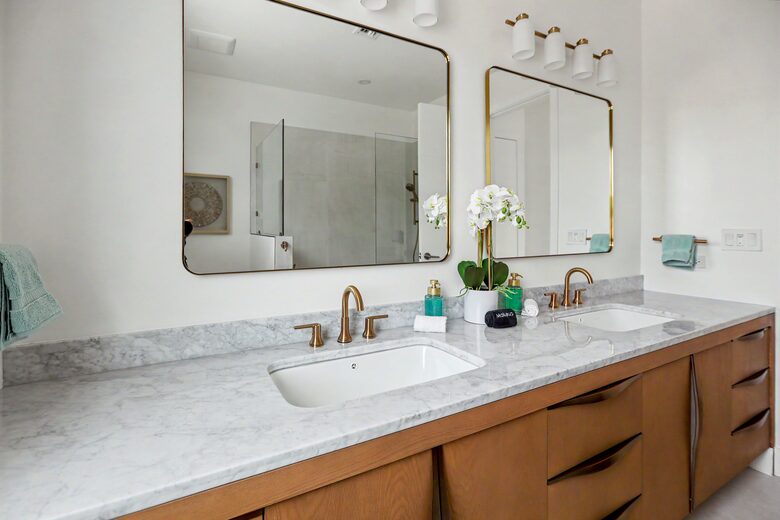 Tar Bay Oceanfront Splendor | Includes Pool and Guest House - Great Exuma, Bahamas