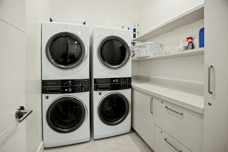 Tar Bay Oceanfront Splendor | Includes Pool and Guest House - Great Exuma, Bahamas