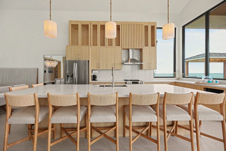 Tar Bay Oceanfront Splendor | Includes Pool and Guest House - Great Exuma, Bahamas