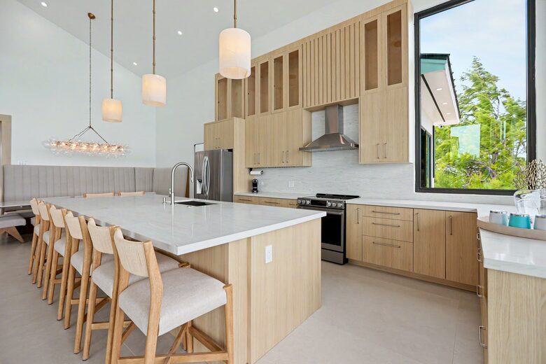 Tar Bay Oceanfront Splendor | Includes Pool and Guest House - Great Exuma, Bahamas