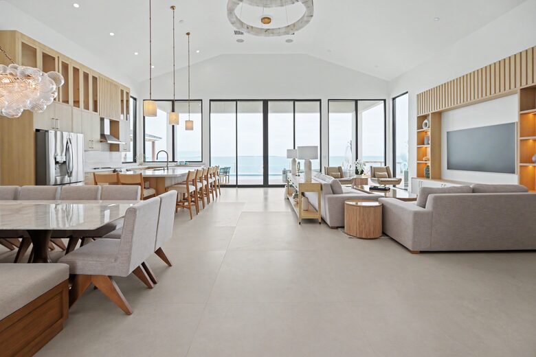 Tar Bay Oceanfront Splendor | Includes Pool and Guest House - Great Exuma, Bahamas