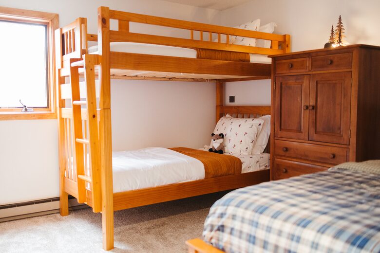 Cozy Mount Snow Retreat Just 1 Mile from Slopes - West Dover, Vermont