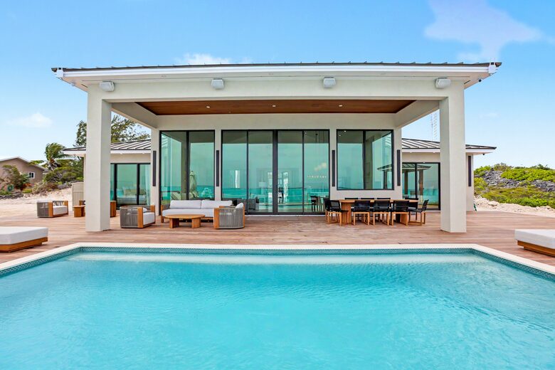 Tar Bay Oceanfront Splendor | Includes Pool and Guest House - Great Exuma, Bahamas