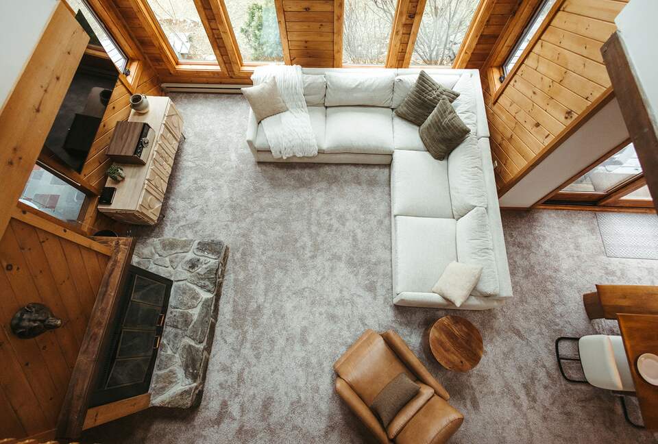 Cozy Mount Snow Retreat Just 1 Mile from Slopes - West Dover, Vermont