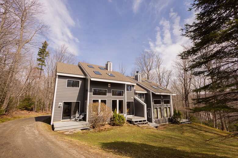 Cozy Mount Snow Retreat Just 1 Mile from Slopes - West Dover, Vermont