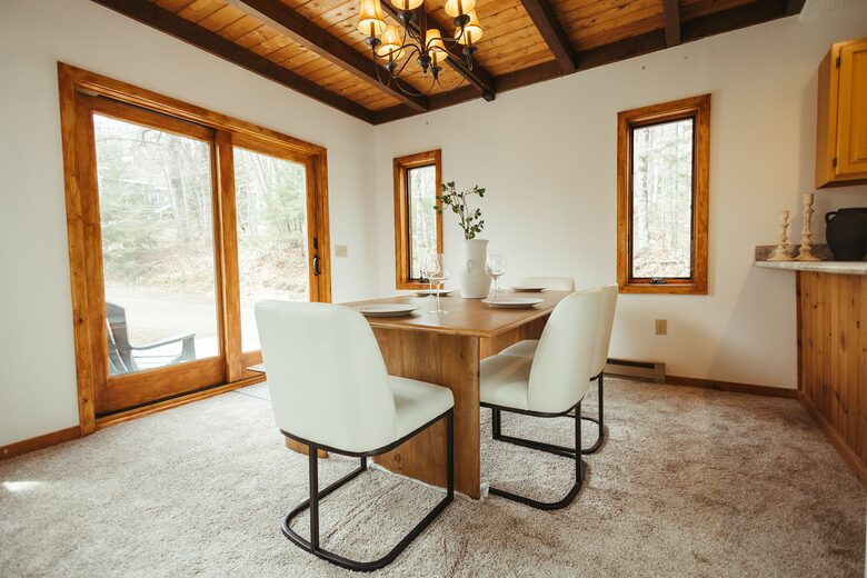 Cozy Mount Snow Retreat Just 1 Mile from Slopes - West Dover, Vermont