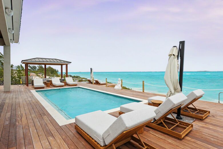 Tar Bay Oceanfront Splendor | Includes Pool and Guest House - Great Exuma, Bahamas