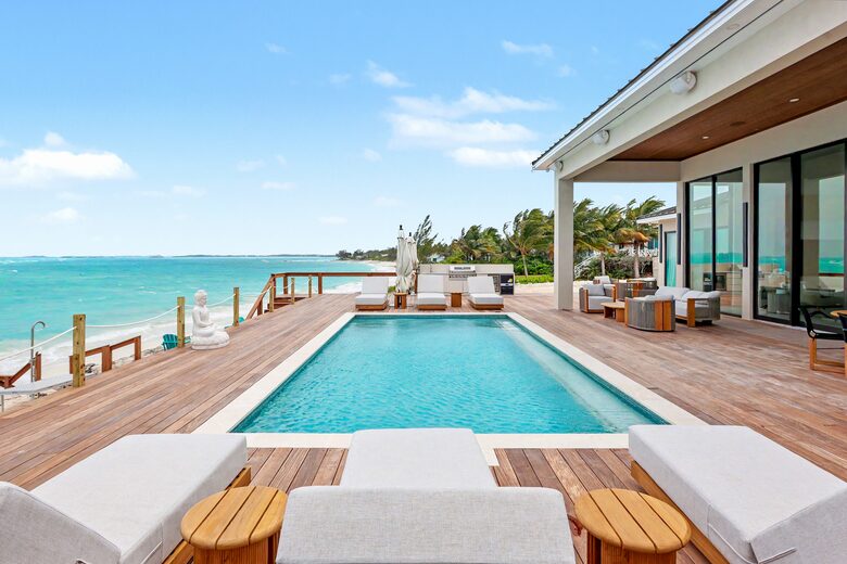 Tar Bay Oceanfront Splendor | Includes Pool and Guest House - Great Exuma, Bahamas