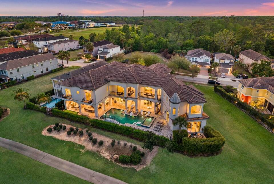 Reunion | Royal Mansion - Kissimmee, Florida