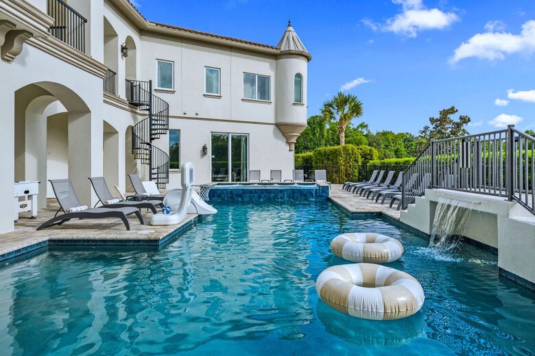 Reunion | Royal Mansion - Kissimmee, Florida