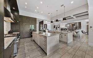 Reunion | Royal Mansion