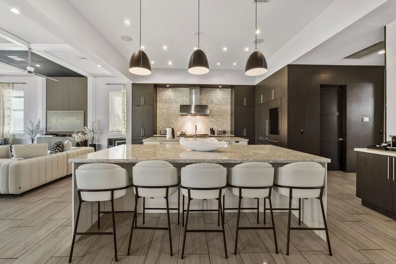 Reunion | Royal Mansion - Kissimmee, Florida