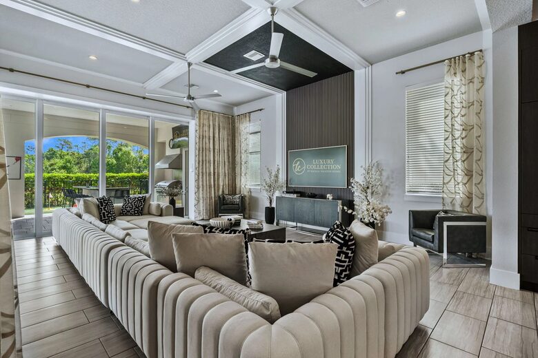 Reunion | Royal Mansion - Kissimmee, Florida