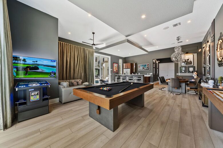 Reunion | Royal Mansion - Kissimmee, Florida