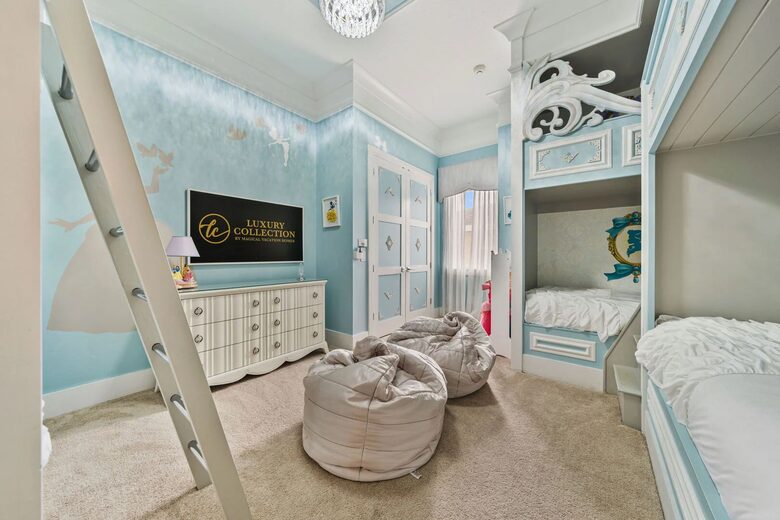 Reunion | Royal Mansion - Kissimmee, Florida